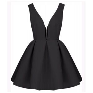 Backless Midriff Flare Black Dress